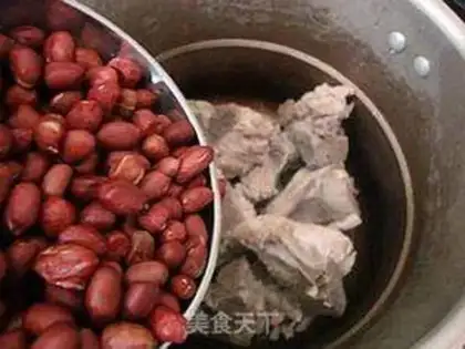 Make Peanut corn chop soup step 4