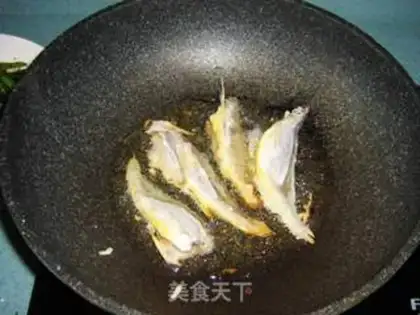 Make Fried yellow fish step 2