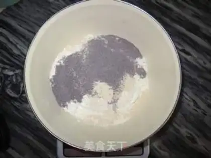Make Purple rice buns step 0