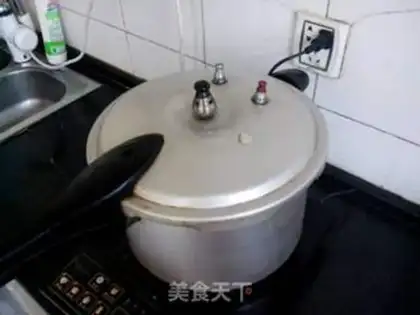Make Soy sauce and chops step 3