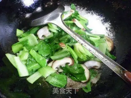 Make Fry mushrooms step 3