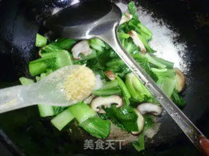 Make Fry mushrooms step 5