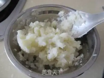 Make Round mashed potatoes step 1