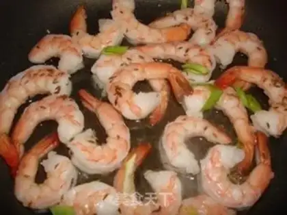 Make Mediterranean red shrimp olive salad step 4