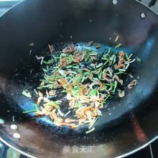 Make Shrimp fried rice step 3