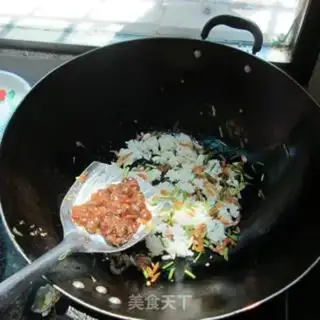 Make Shrimp fried rice step 5