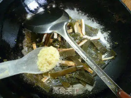 Make The pickled and fried seaweed step 7