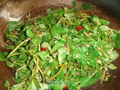Make Spicy pony gravy step 5