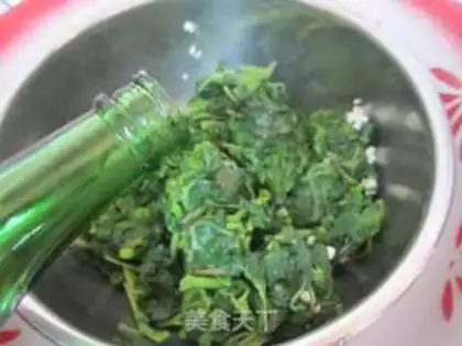 Make Garlic gravy step 5