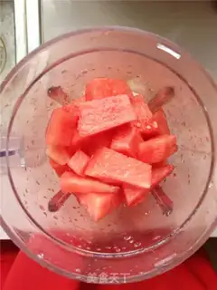 Make Fresh watermelon juice step 2