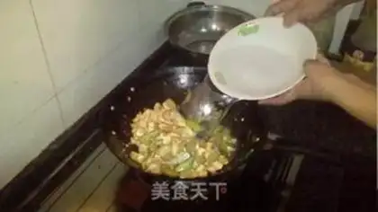 Make Apricot smelt and tofu soup step 8