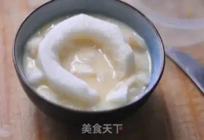Make Egg cream pear step 3