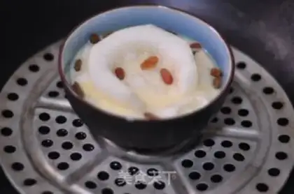 Make Egg cream pear step 4