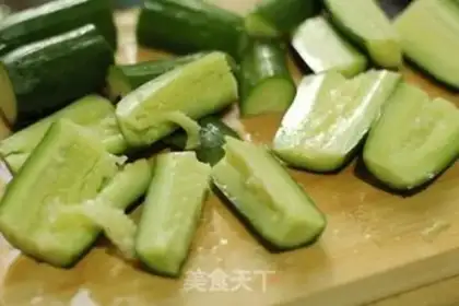 Make Shoot the cucumber step 1