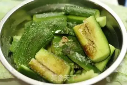 Make Shoot the cucumber step 3