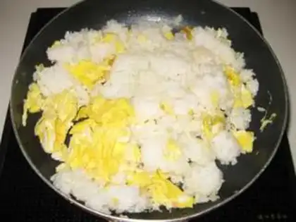 Make Creamed egg fried rice step 4