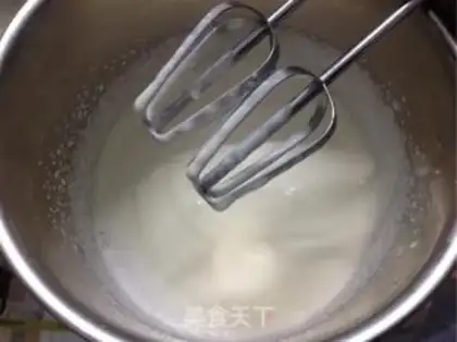 Make No firecracker mousse cake step 1