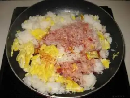 Make Creamed egg fried rice step 6