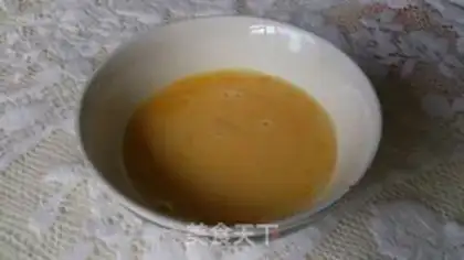 Make Scrambled eggs step 2