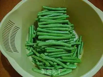 Make Cold bean horns step 1