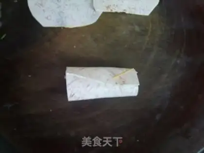 Make Spicy rice rolls step 15