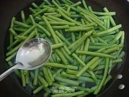 Make Cold bean horns step 5