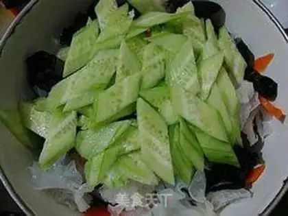 Make Cracking peppers with ears step 9