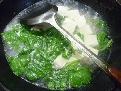Make Roach sprouts and tofu soup step 5