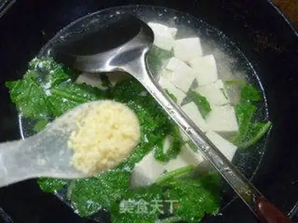 Make Roach sprouts and tofu soup step 7