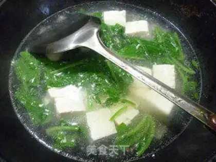 Make Roach sprouts and tofu soup step 8