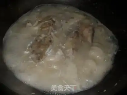 Make Fish head soup step 4