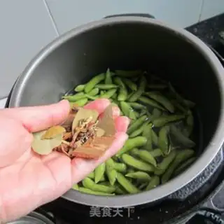Make Five fragrances step 3