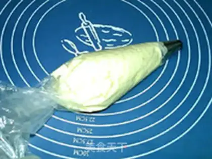 Make Light cream cookies step 9