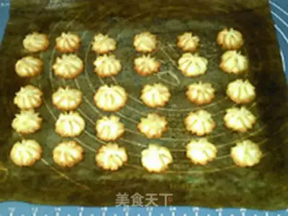 Make Light cream cookies step 12