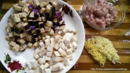 Make Cheese and pork pasta step 0