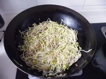 Make Bean sprouts step 7