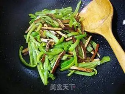 Make Green pepper and tea dry step 11