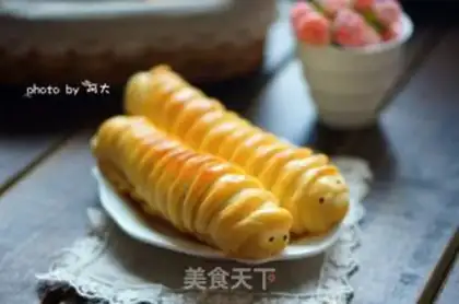 Make Black Sesame caterpillar bread step 11