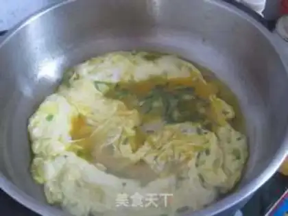Make Gold-crushed eggs step 3