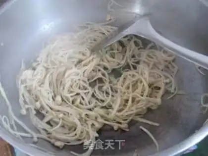 Make Gold-crushed eggs step 5