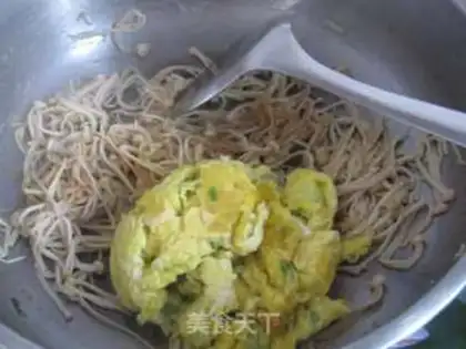 Make Gold-crushed eggs step 7