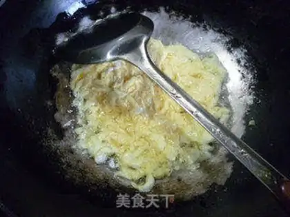 Make Pickled crab willow fried eggs step 5