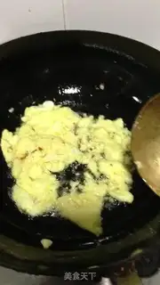 Make Sweet egg fried rice step 2