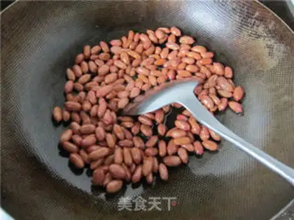 Make Old vinegar peanuts step 1