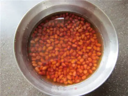 Make The groceries are red beans step 0
