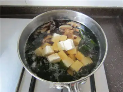 Make Soup from mushroom seaweed step 9