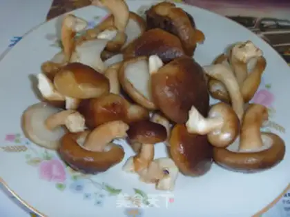 Make The ginseng mushroom soup step 2