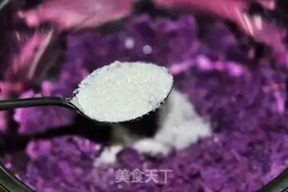 Make Crystal red bean taco step 4
