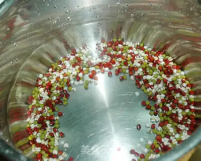 Make Red bean lily rice soup step 0