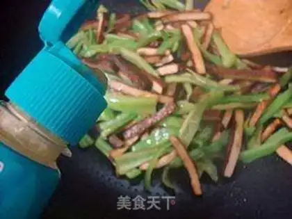Make Green pepper and tea dry step 9